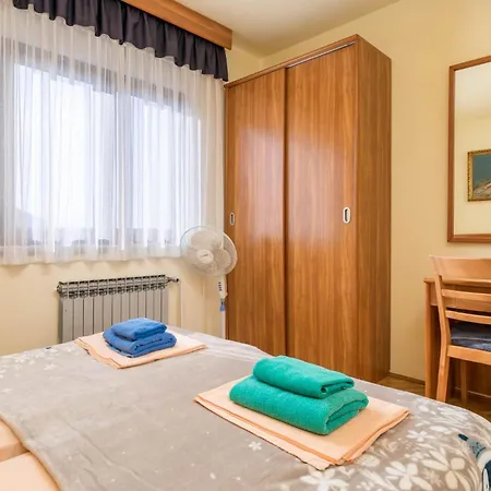 Apartmán Stunning In *